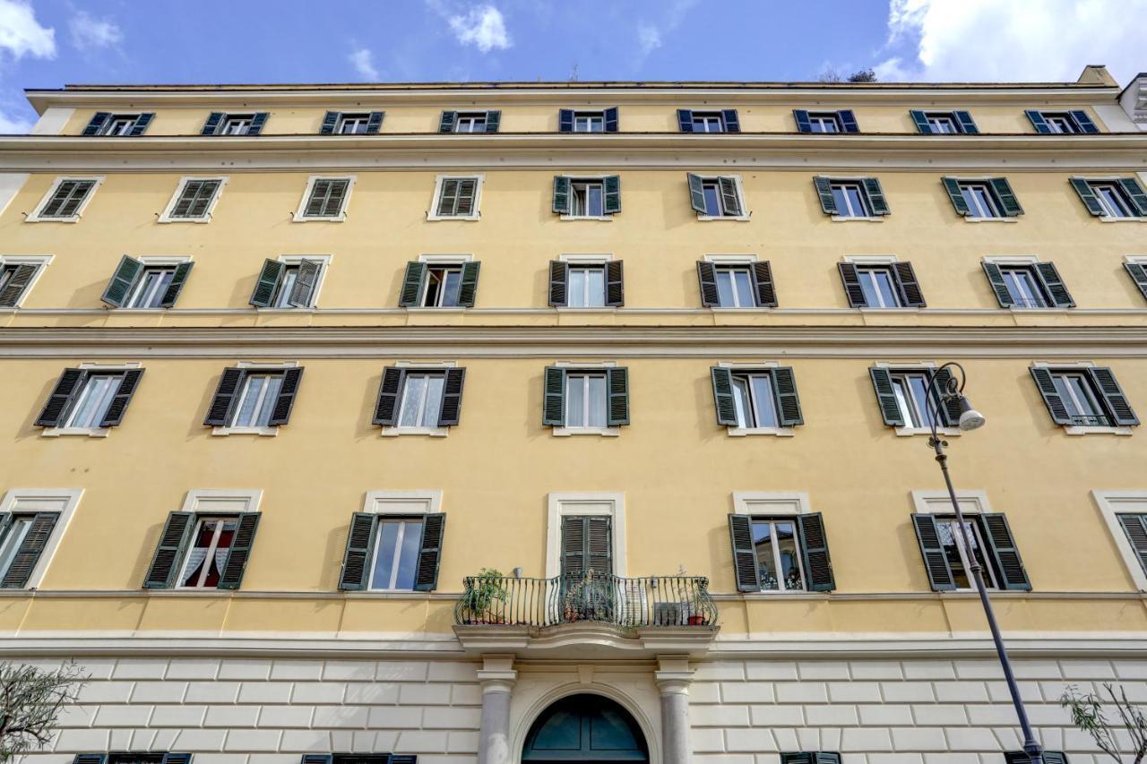 Colosseo Apt Mecenate 77 - Home And More Rome Bagian luar foto